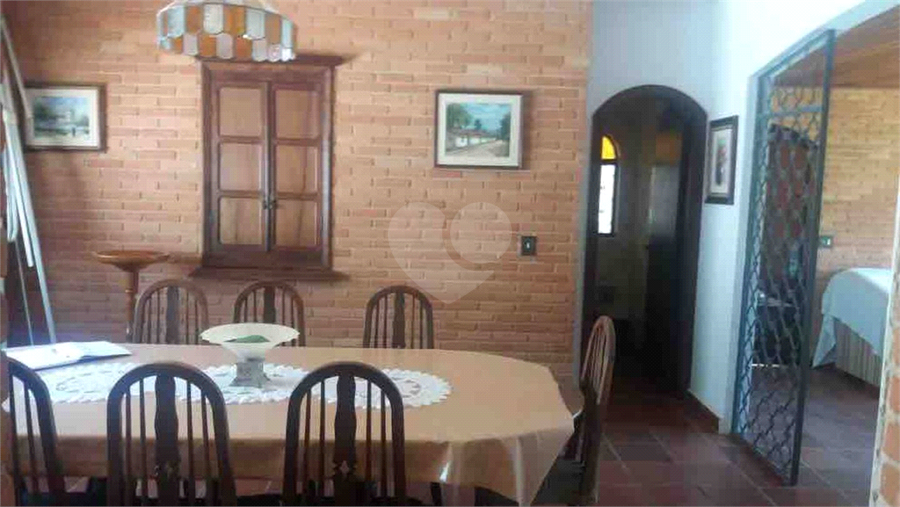 Foto REO1103341