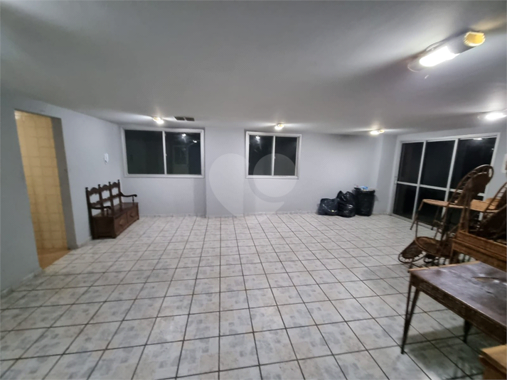 Foto REO1103342