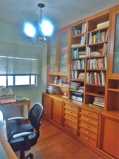 Foto REO1103350