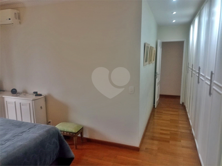 Foto REO1103350