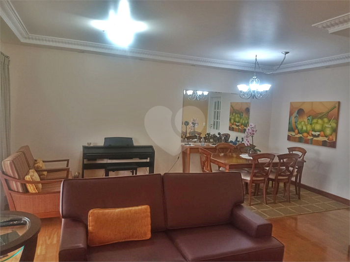 Foto REO1103350