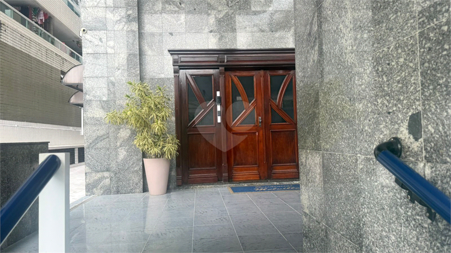 Foto REO1103363