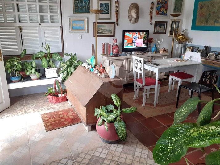 Foto REO1103372