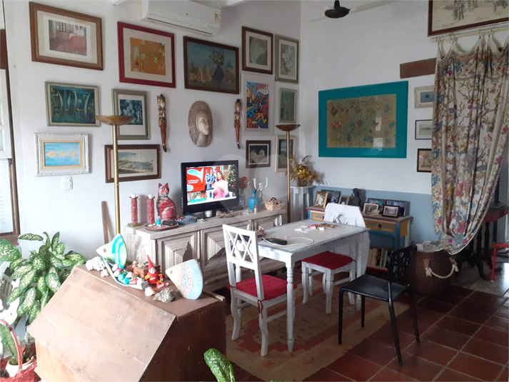 Foto REO1103372