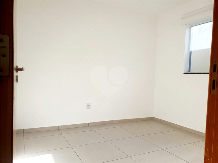Foto REO1103375