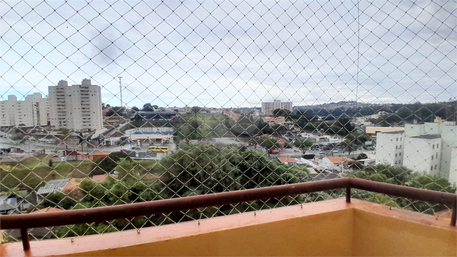 Foto REO1103380