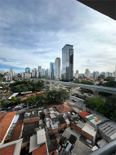 Foto REO1103381