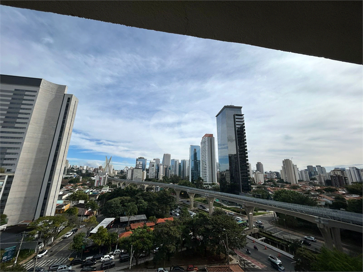 Foto REO1103381