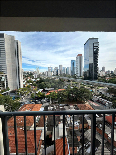 Foto REO1103381