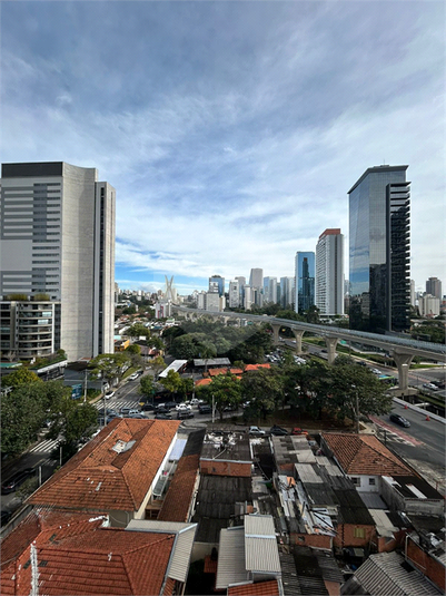 Foto REO1103381