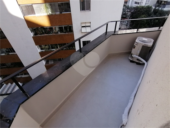 Foto REO1103387