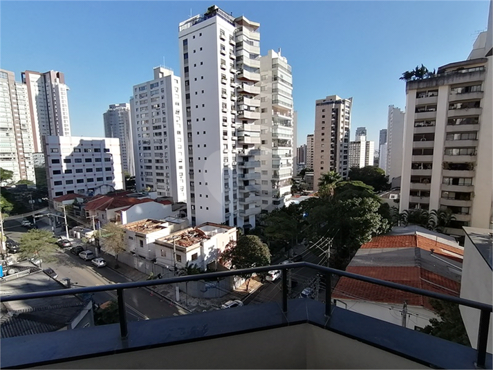 Foto REO1103387