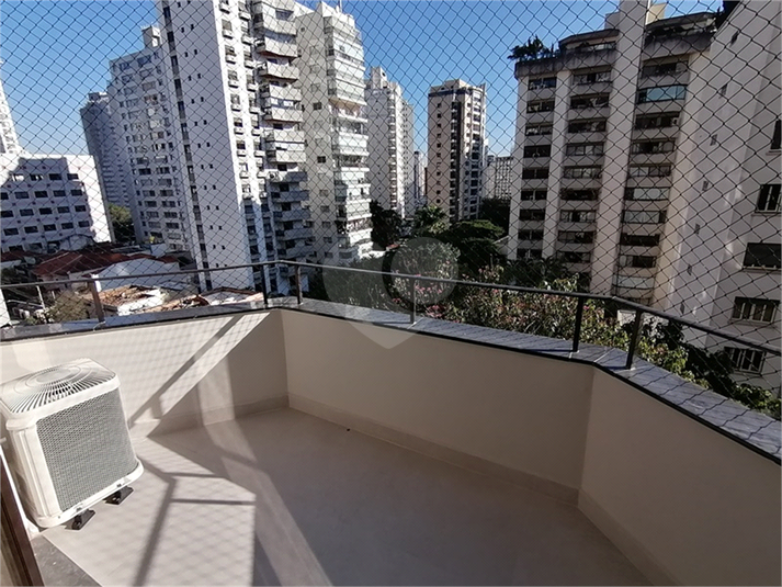 Foto REO1103387