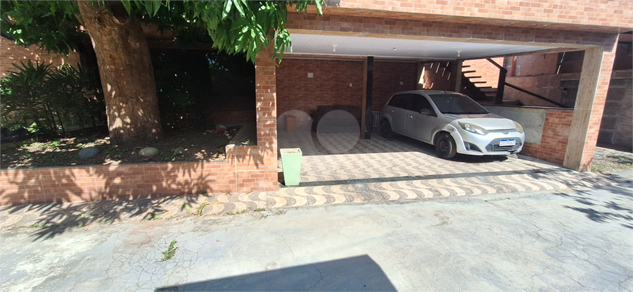Foto REO1103419