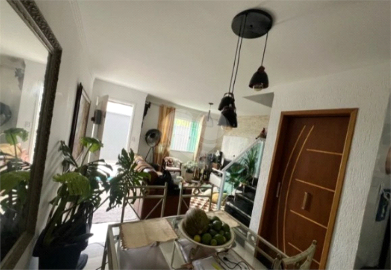 Foto REO1103421