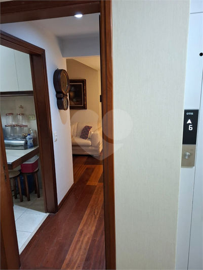 Foto REO1103422