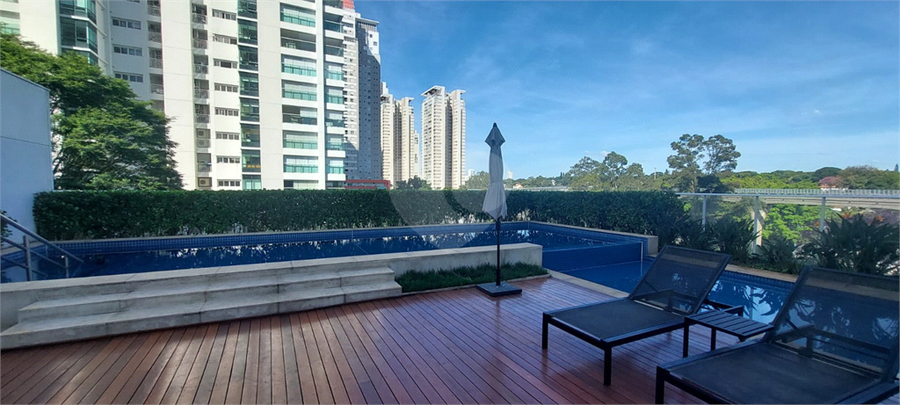 Foto REO1103428