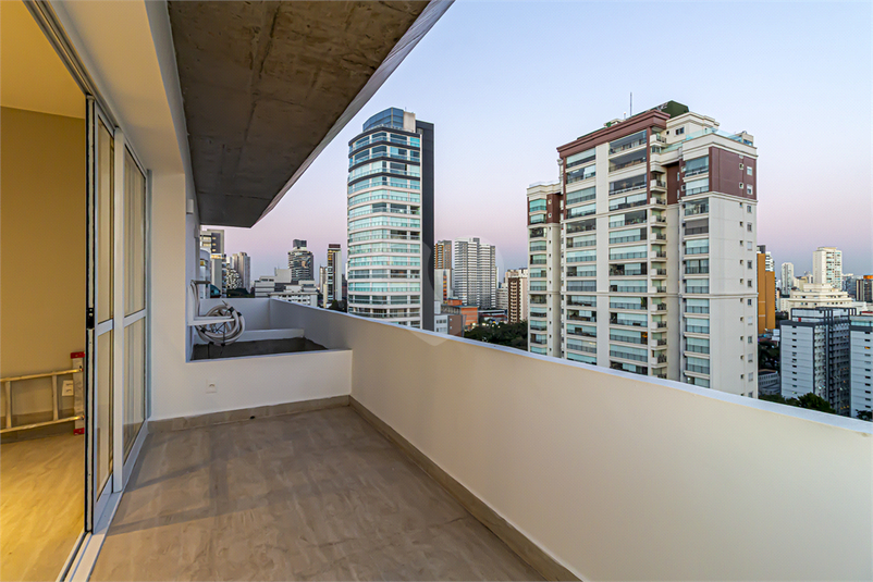 Foto REO1103464