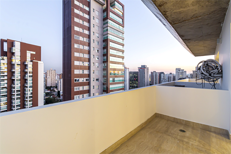 Foto REO1103464