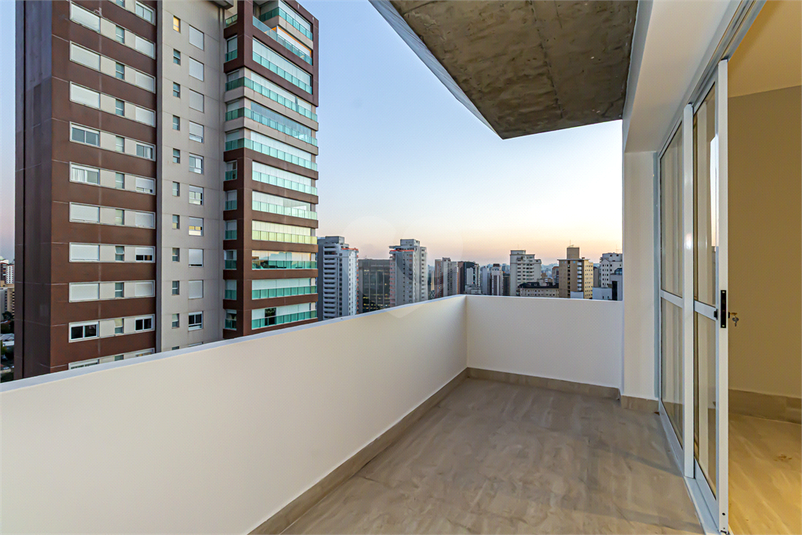 Foto REO1103464