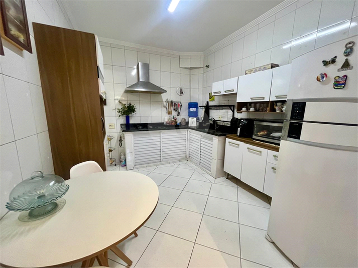 Foto REO1103470