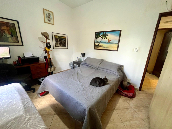Foto REO1103470