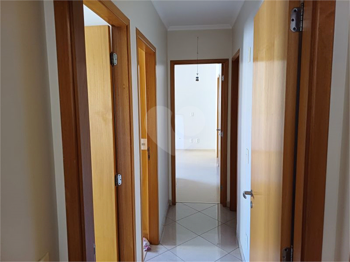 Foto REO1103475