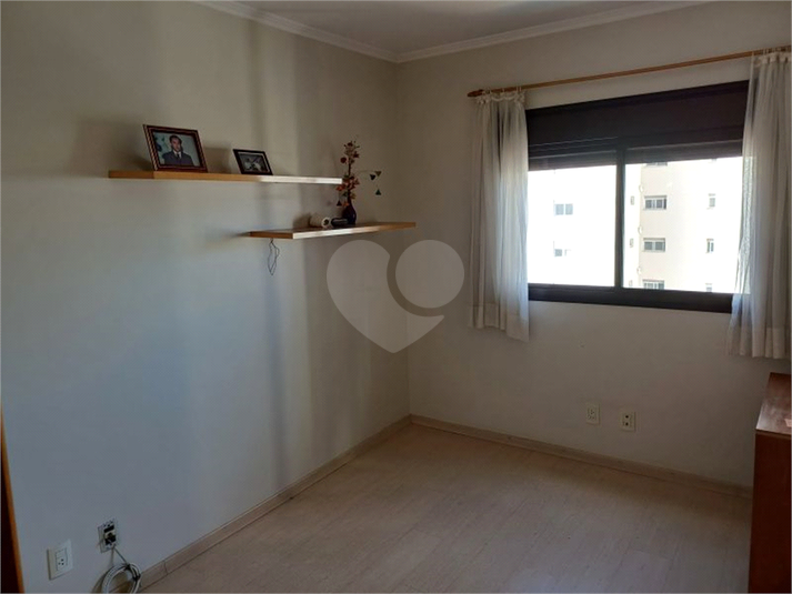 Foto REO1103475