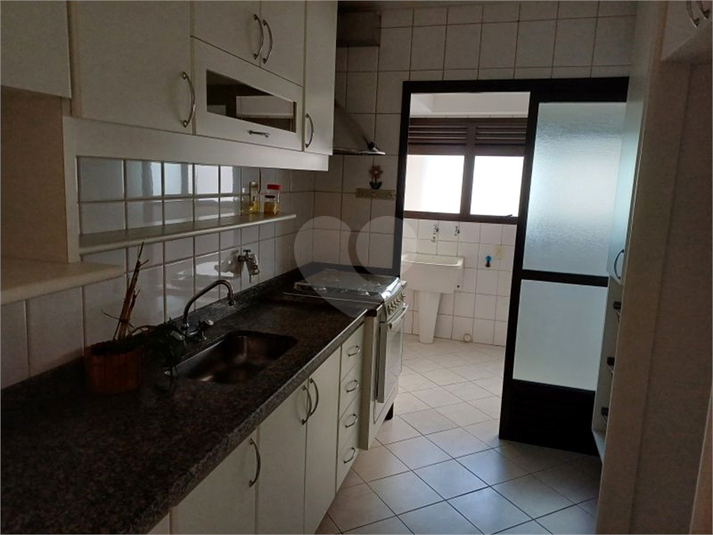 Foto REO1103475