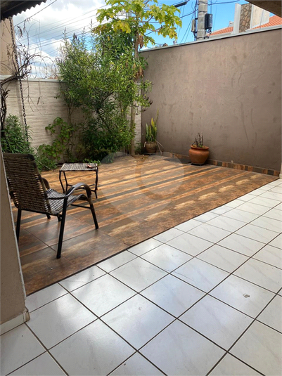 Foto REO1103477