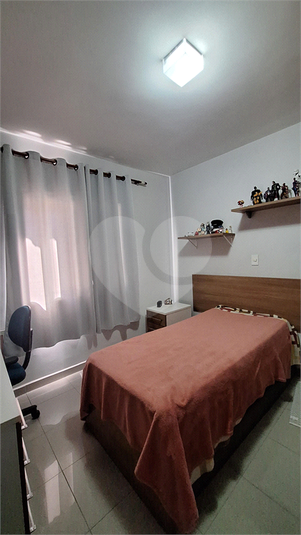 Foto REO1103480