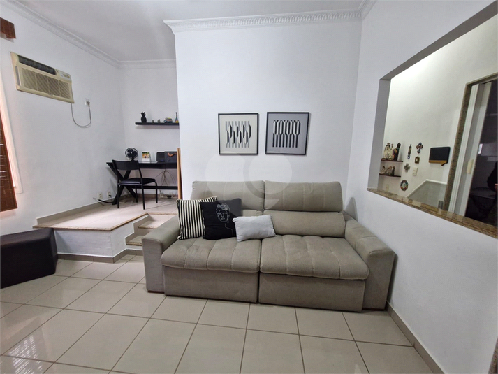 Foto REO1103498