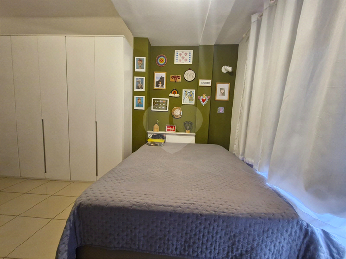 Foto REO1103498