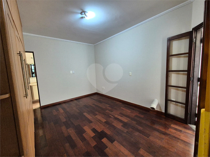 Foto REO1103501