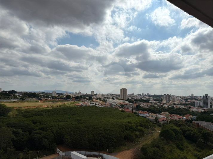 Foto REO1103518