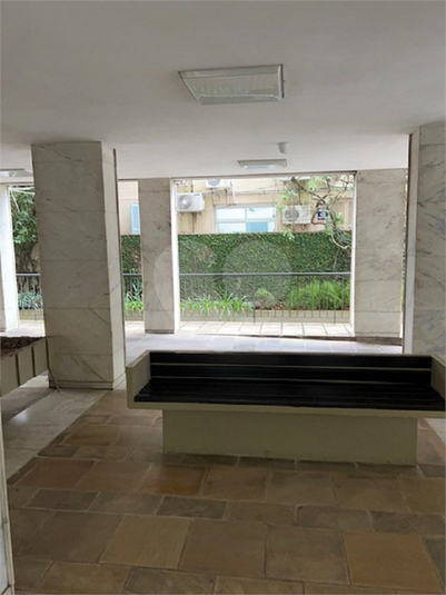 Foto REO1103530