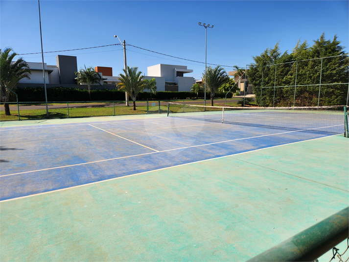 Foto REO1103545
