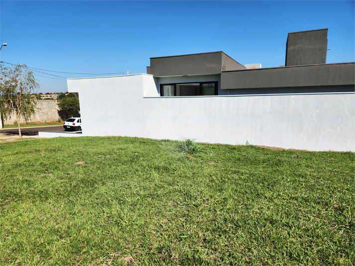 Foto REO1103545
