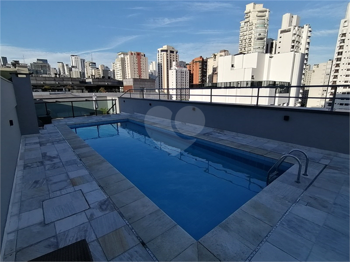 Foto REO1103546