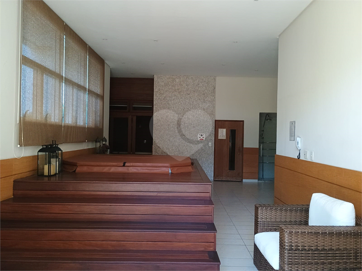 Foto REO1103552