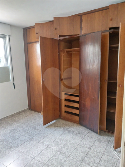 Foto REO1103555