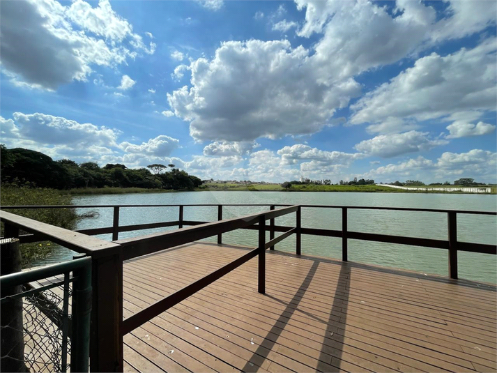 Foto REO1103576