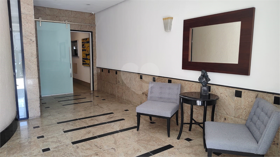 Foto REO1103597