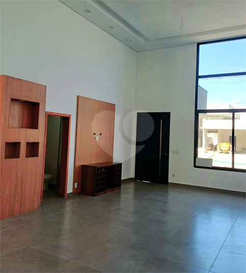Foto REO1103641