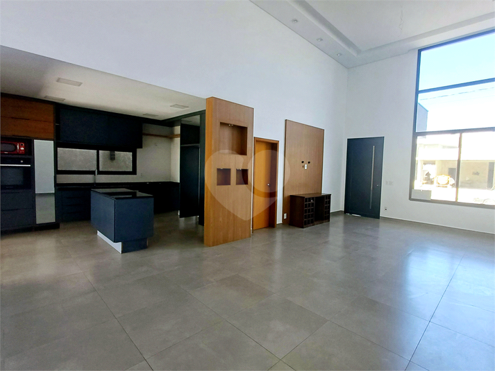 Foto REO1103641