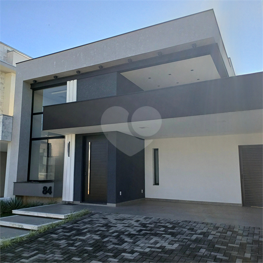 Foto REO1103641