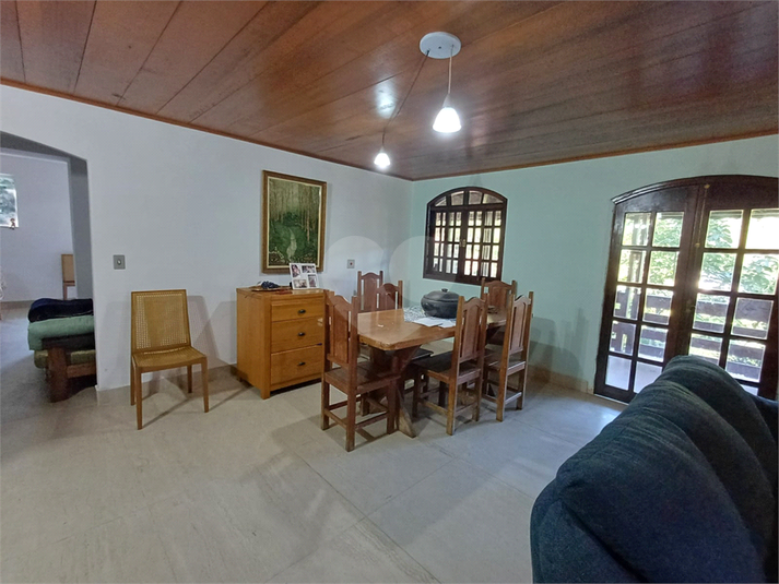 Foto REO1103651