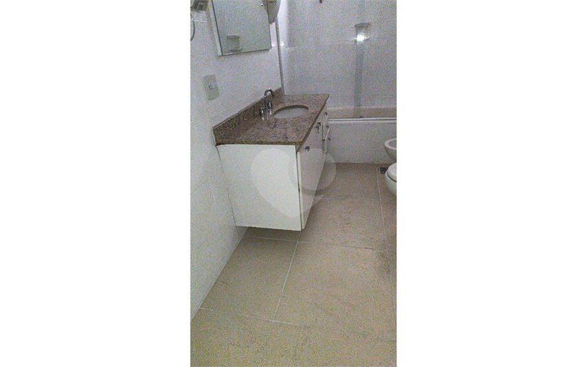 Foto REO1103690