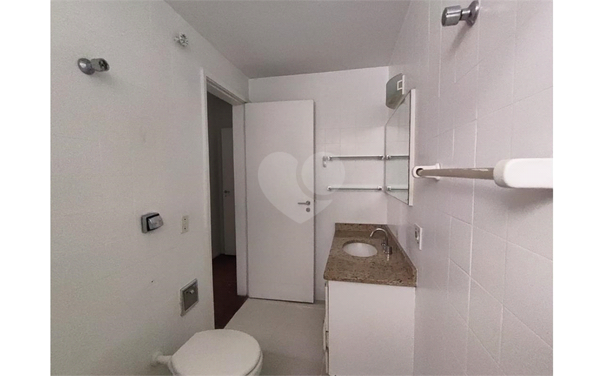 Foto REO1103690