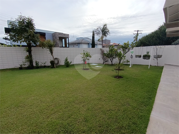 Foto REO1103736